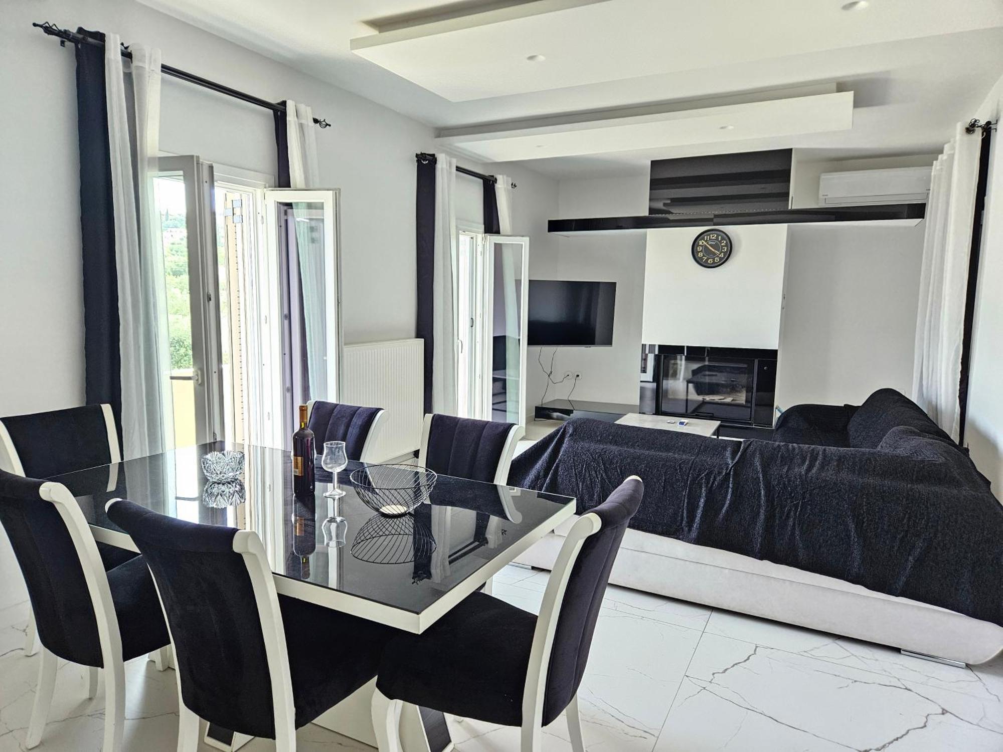 Grey Luxury House Apartment Ipsos Exterior photo